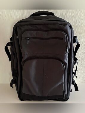 Rick Steves Europe Kiva Designs Gray/Black Convertible Travel Backpack 24x16x8”